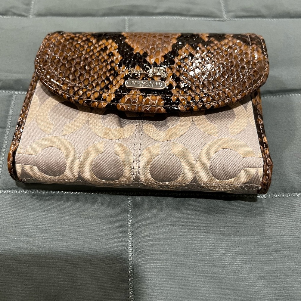 Coach Brown ,Tan and gray Wallet with Luxurious Textures